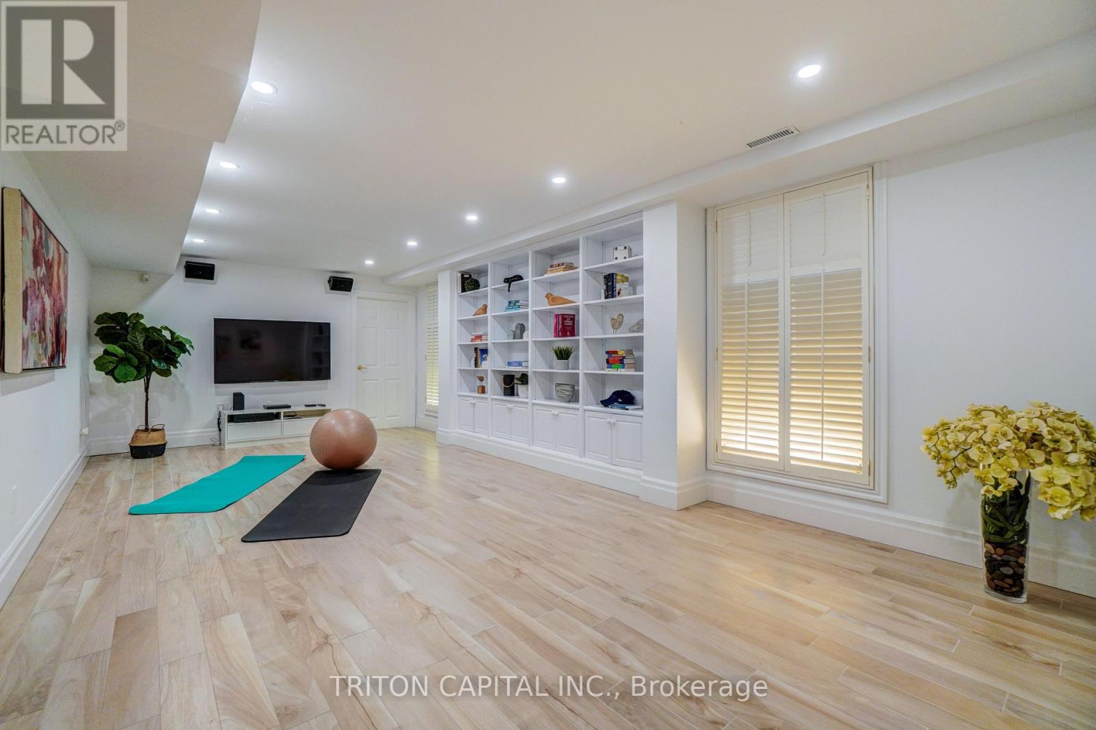 53 Princess Anne Crescent, Toronto, Ontario  M9A 2P3 - Photo 28 - W12741208