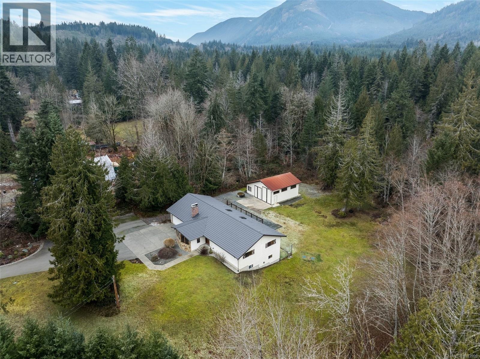 8335 Youbou Rd, Lake Cowichan, British Columbia