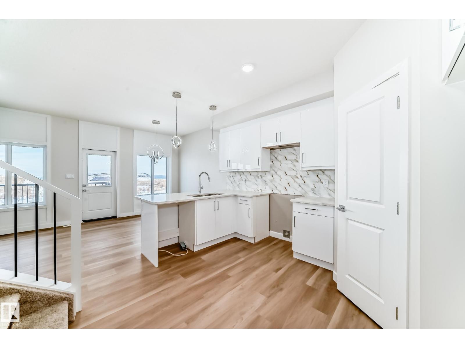 145 Pierwyck Lo, Spruce Grove, Alberta  T7X 3H1 - Photo 4 - E4470392