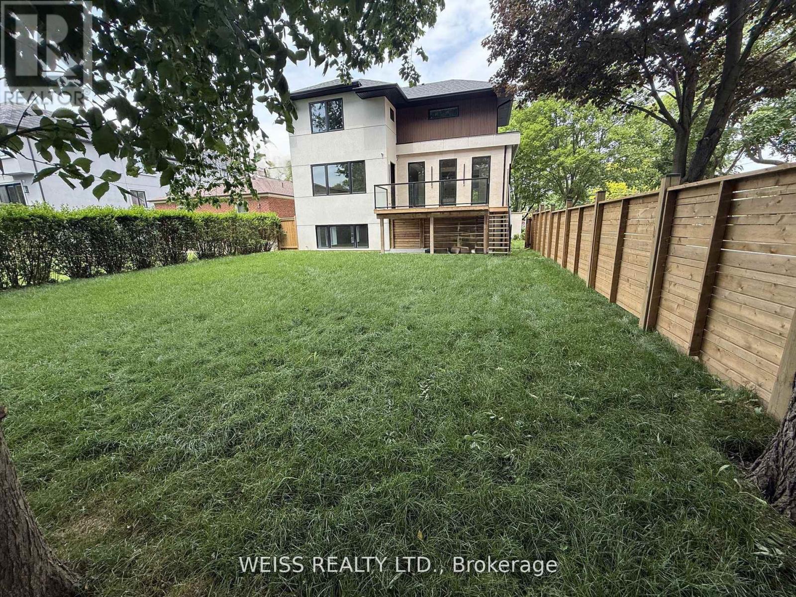 137 Bannockburn Avenue, Toronto, Ontario  M5M 2N4 - Photo 24 - C12741234