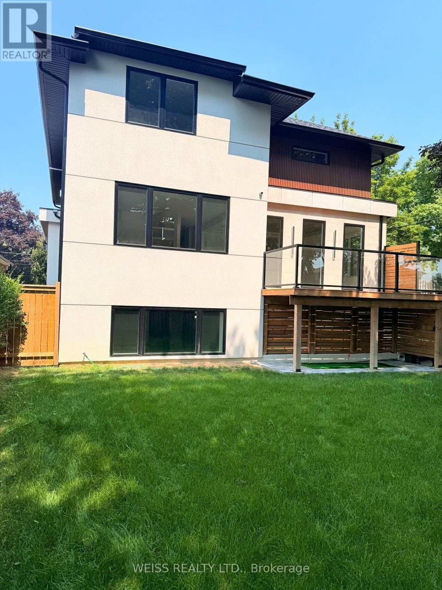 137 Bannockburn Avenue, Toronto, Ontario  M5M 2N4 - Photo 26 - C12741234