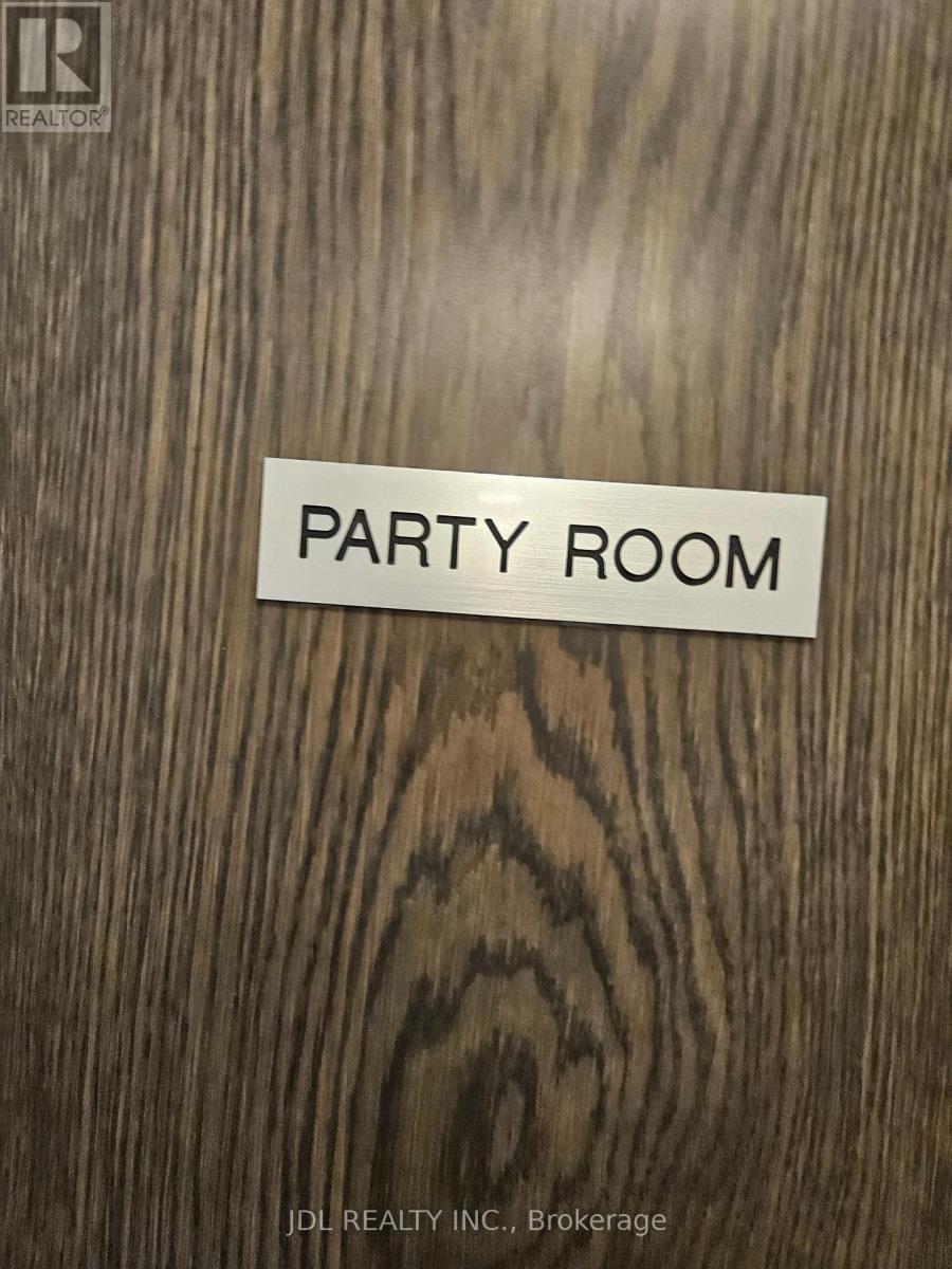 2112 - 5180 Yonge Street, Toronto, Ontario  M2N 0K5 - Photo 31 - C12741256