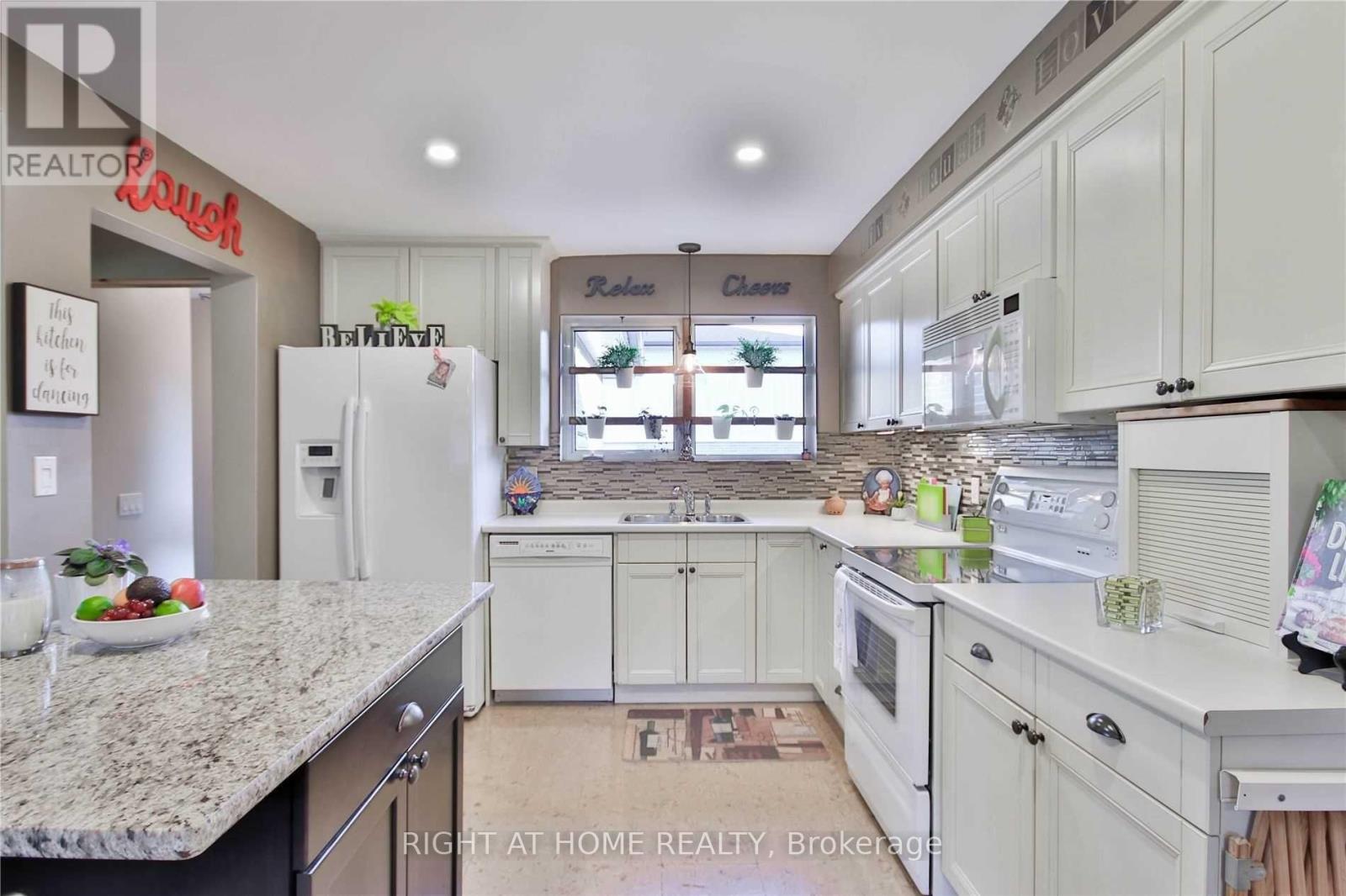 10 Jacwin Drive, Ajax, Ontario  L1S 6H8 - Photo 10 - E12741252