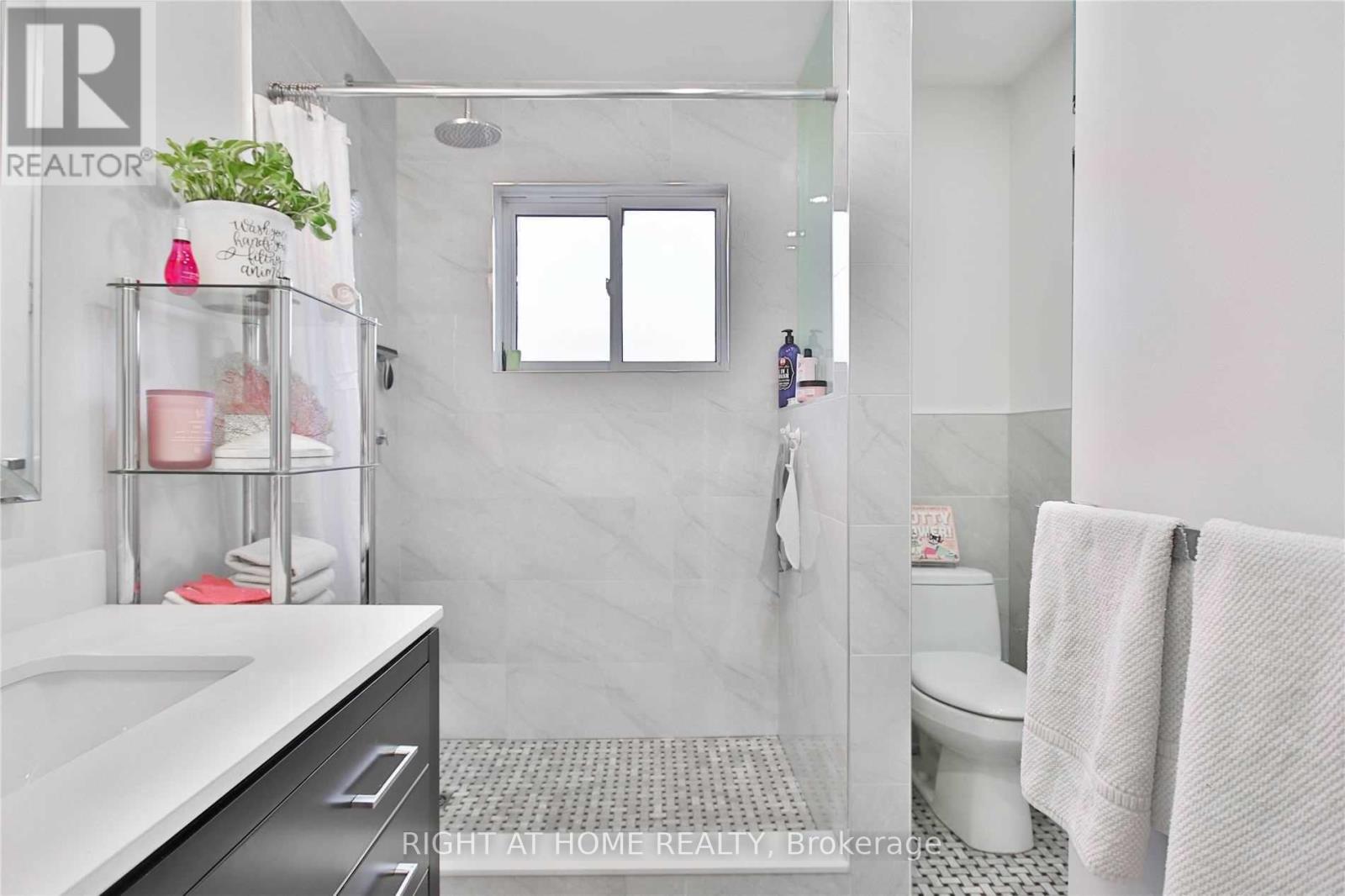 10 Jacwin Drive, Ajax, Ontario  L1S 6H8 - Photo 12 - E12741252