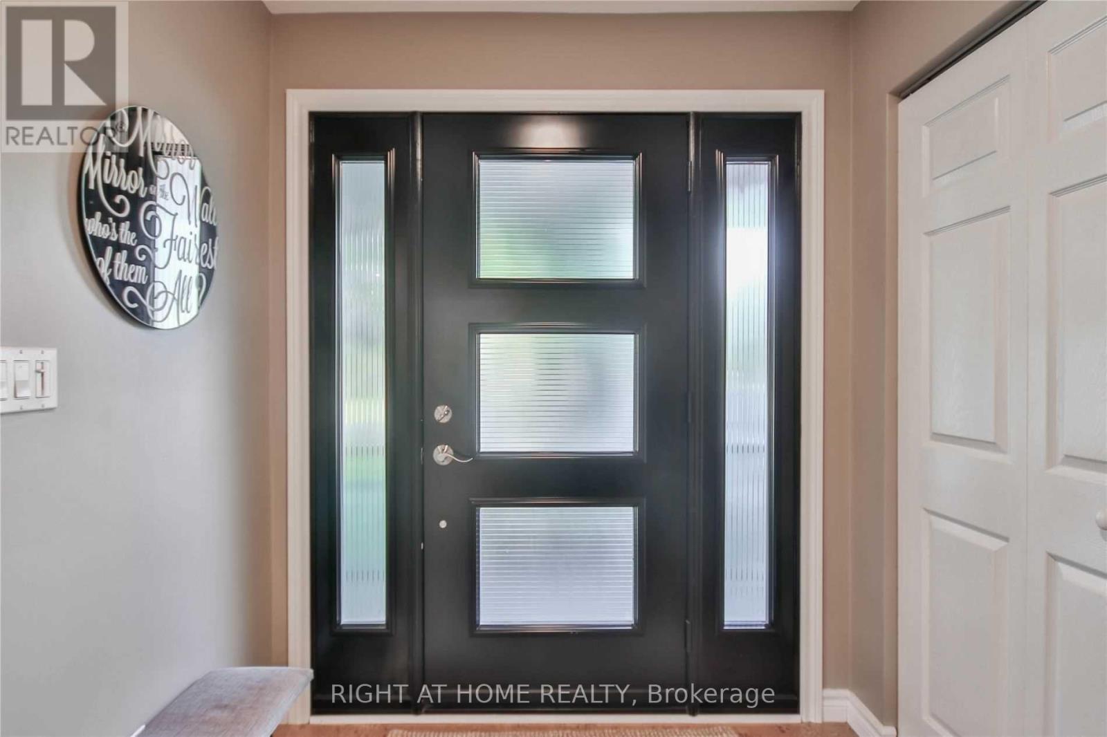 10 Jacwin Drive, Ajax, Ontario  L1S 6H8 - Photo 2 - E12741252