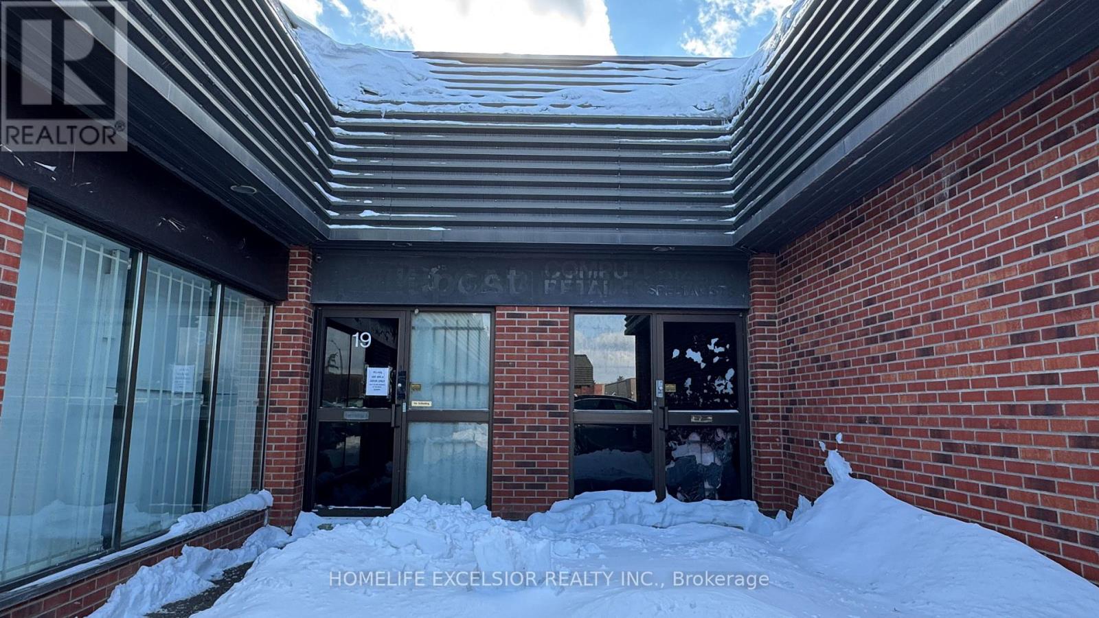 19 - 825 Denison Street, Markham, Ontario  L3R 5E4 - Photo 3 - N12741258