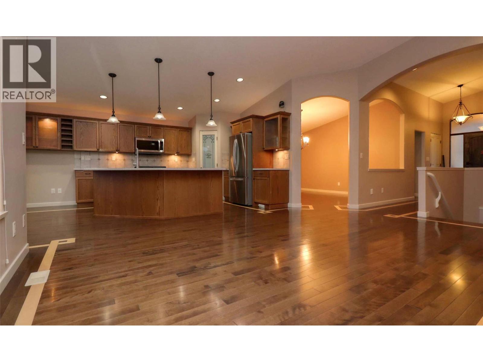 768 Rosewood Crescent, Kamloops, British Columbia  V2H 1S3 - Photo 10 - 10374248