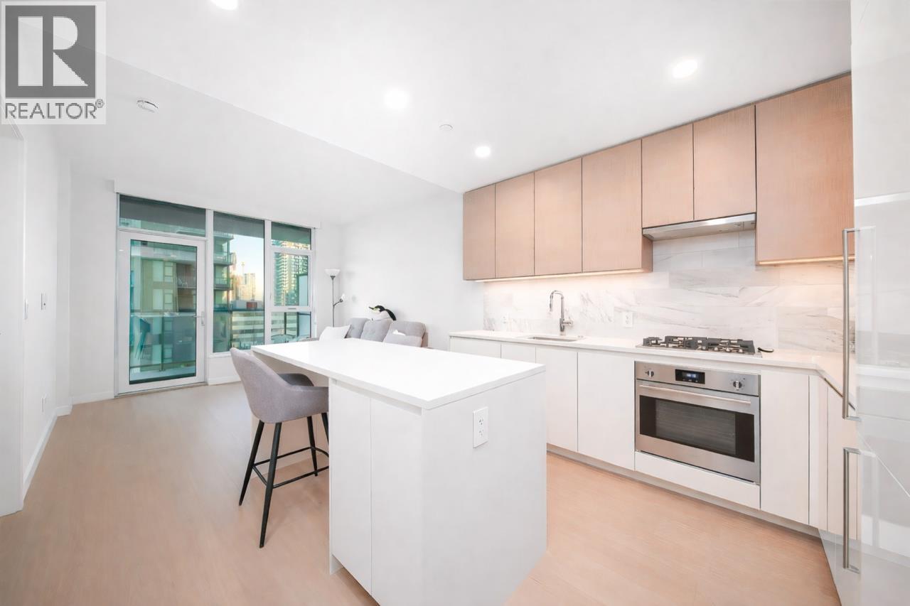 Listing Picture 4 of 35 : 909 2108 GILMORE AVENUE, Burnaby / 本拿比 - 魯藝地產 Yvonne Lu Group - MLS Medallion Club Member