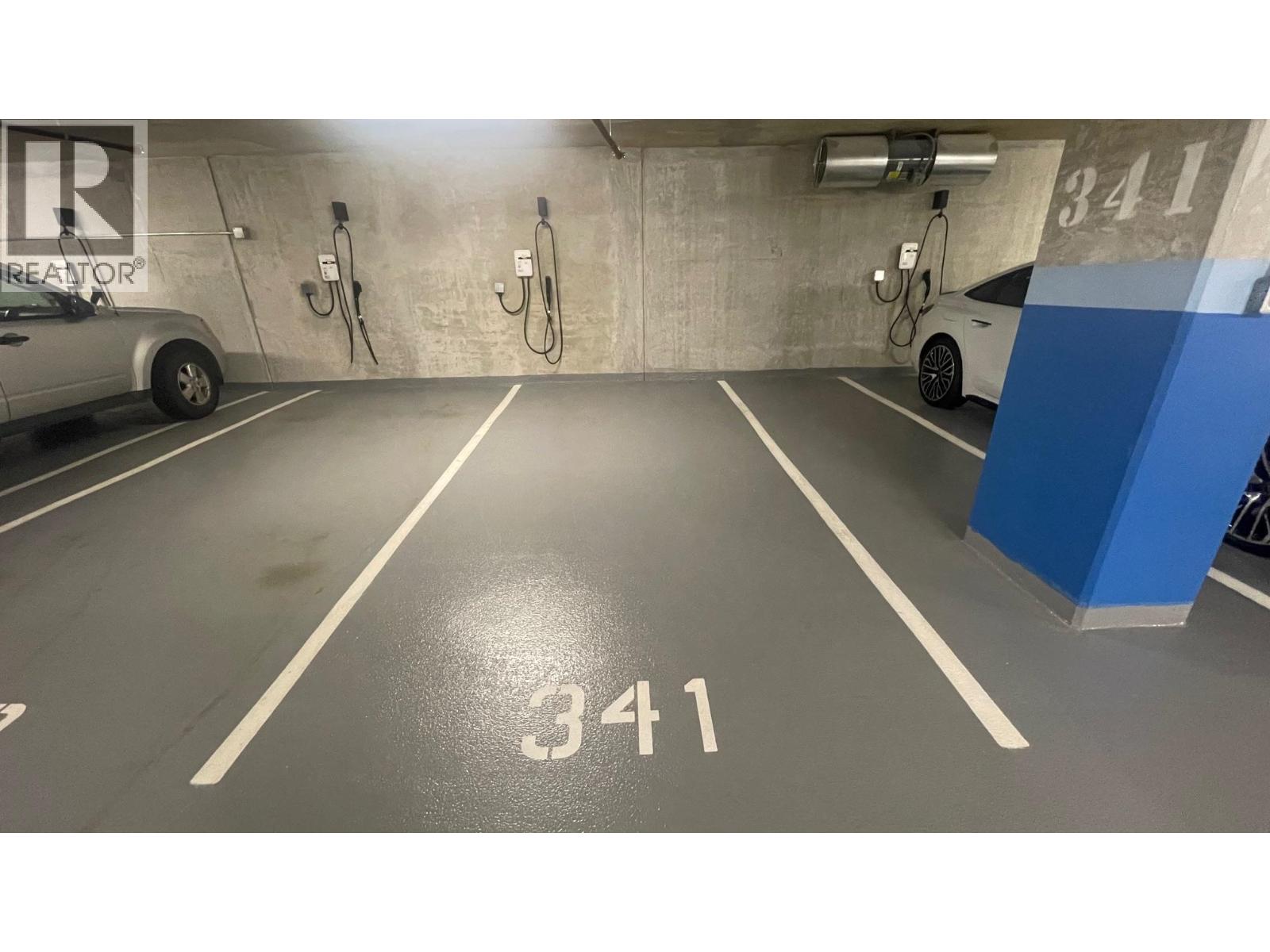 Listing Picture 9 of 35 : 909 2108 GILMORE AVENUE, Burnaby / 本拿比 - 魯藝地產 Yvonne Lu Group - MLS Medallion Club Member