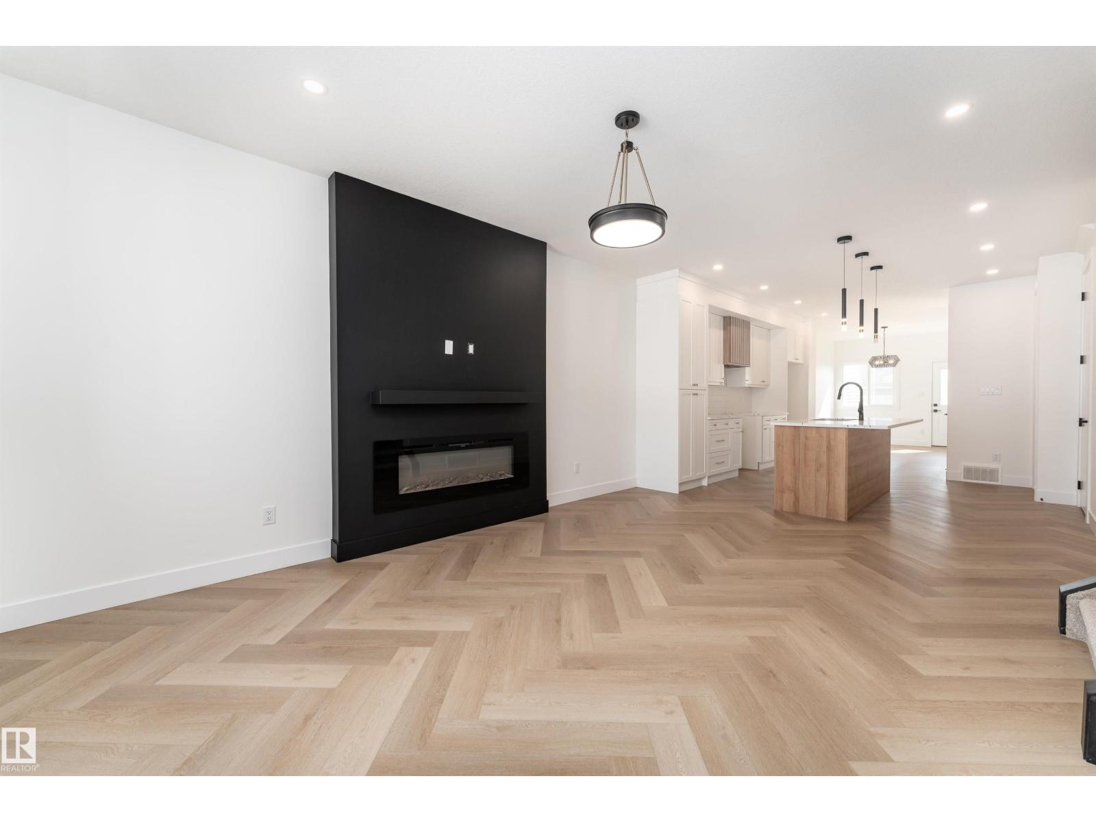 3127 Magpie Wy Nw, Edmonton, Alberta  T5S 0V3 - Photo 6 - E4471505