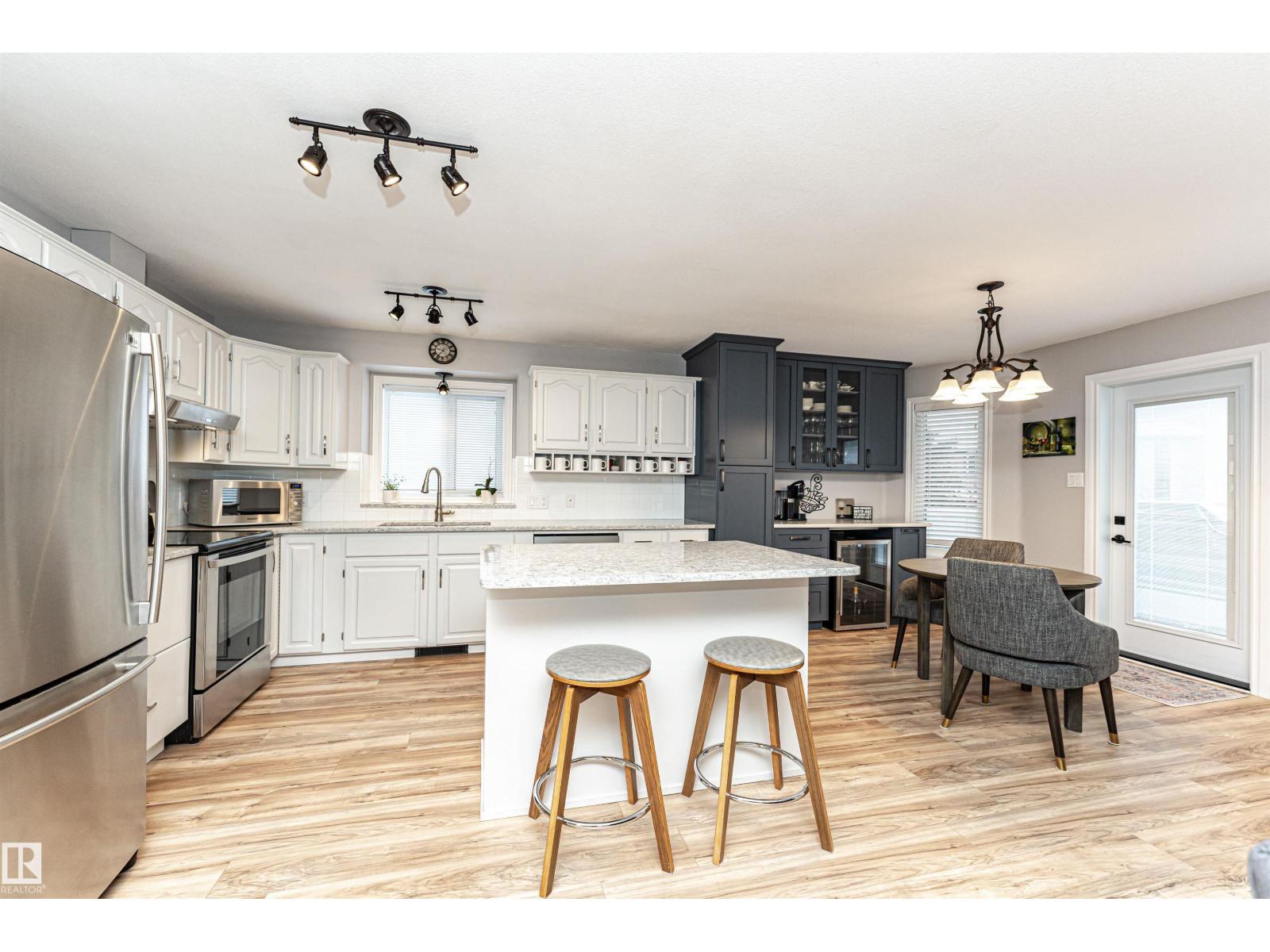 5755 161 Av Nw, Edmonton, Alberta  T5Y 2S9 - Photo 16 - E4471425