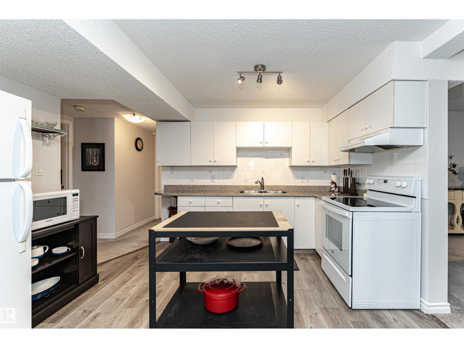 5755 161 Av Nw, Edmonton, Alberta  T5Y 2S9 - Photo 51 - E4471425