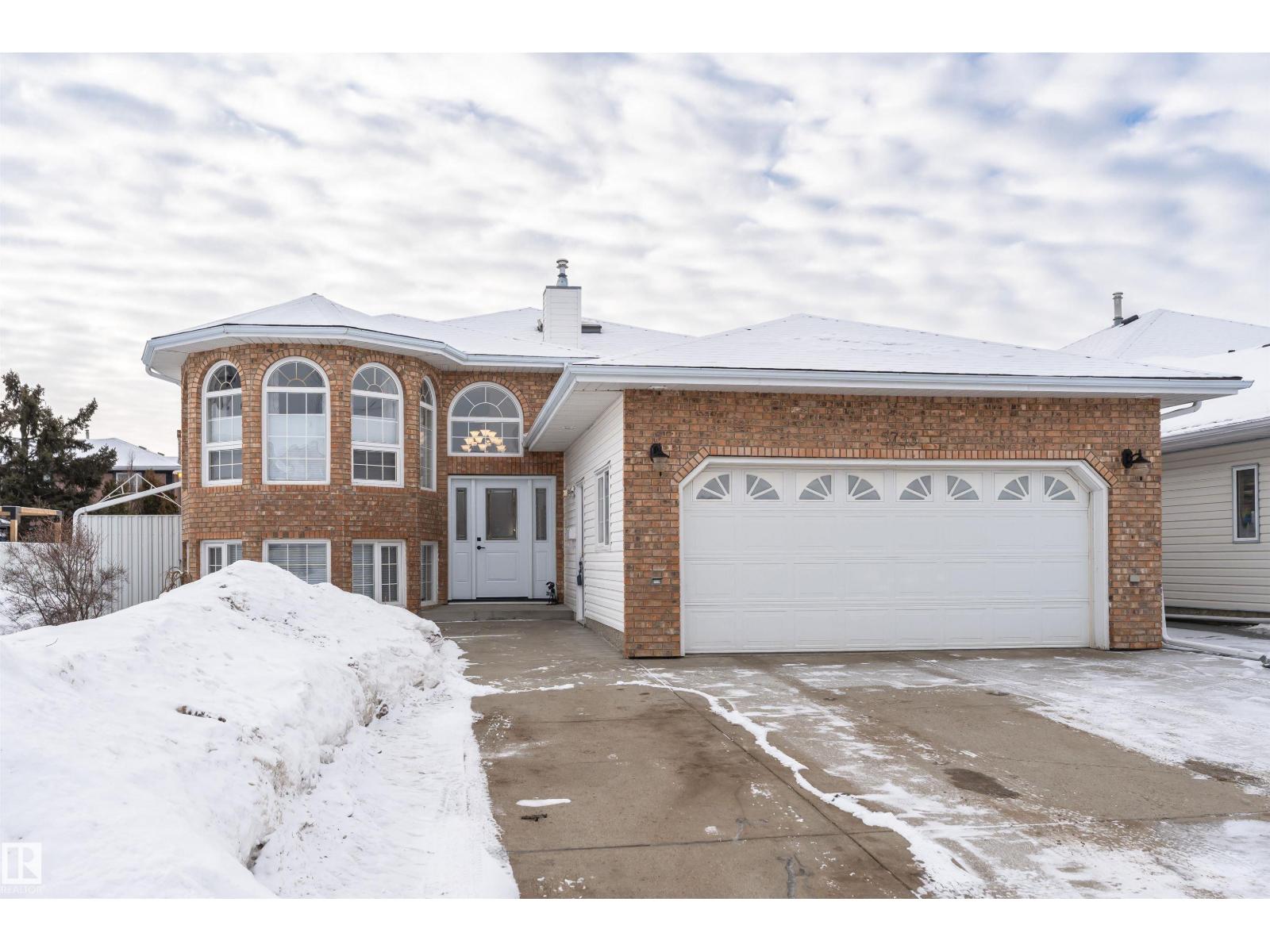 5755 161 AV NW, Edmonton, Alberta