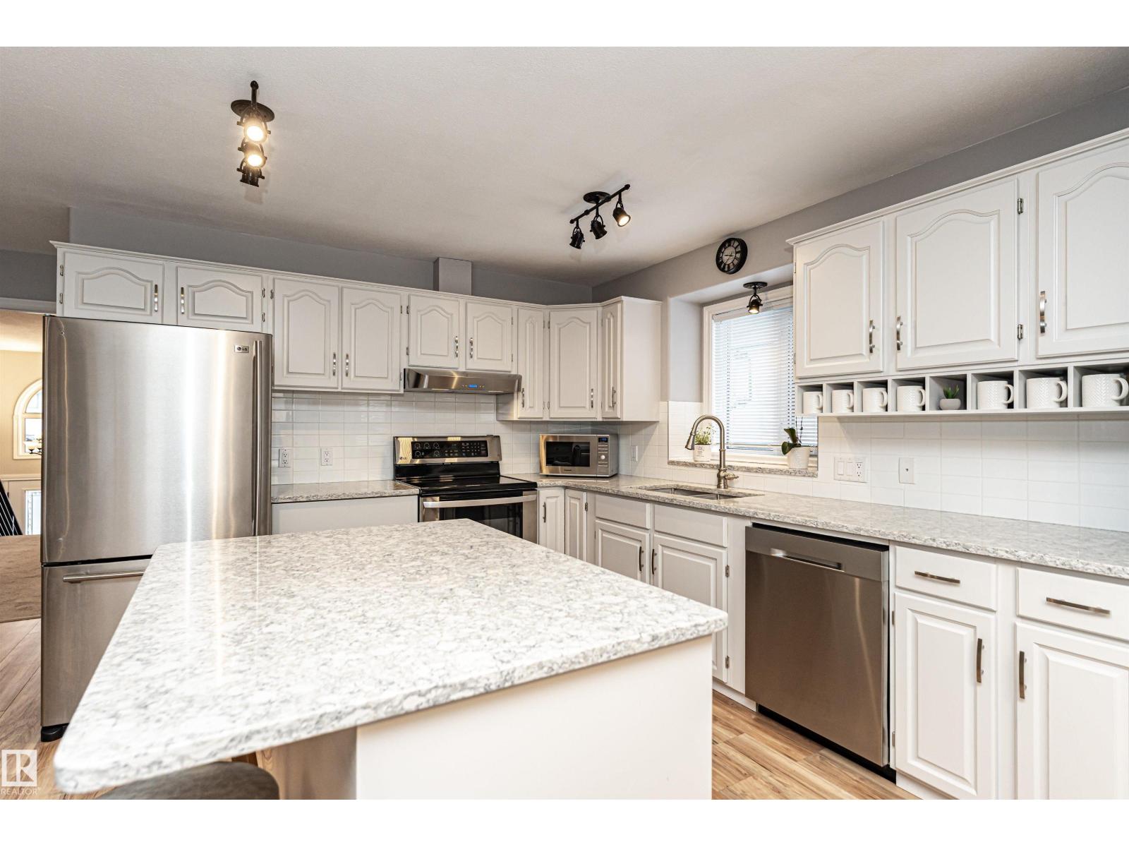 5755 161 Av Nw, Edmonton, Alberta  T5Y 2S9 - Photo 19 - E4471425