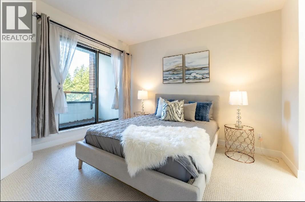 Listing Picture 10 of 27 : 407 6837 STATION HILL DRIVE, Burnaby / 本拿比 - 魯藝地產 Yvonne Lu Group - MLS Medallion Club Member