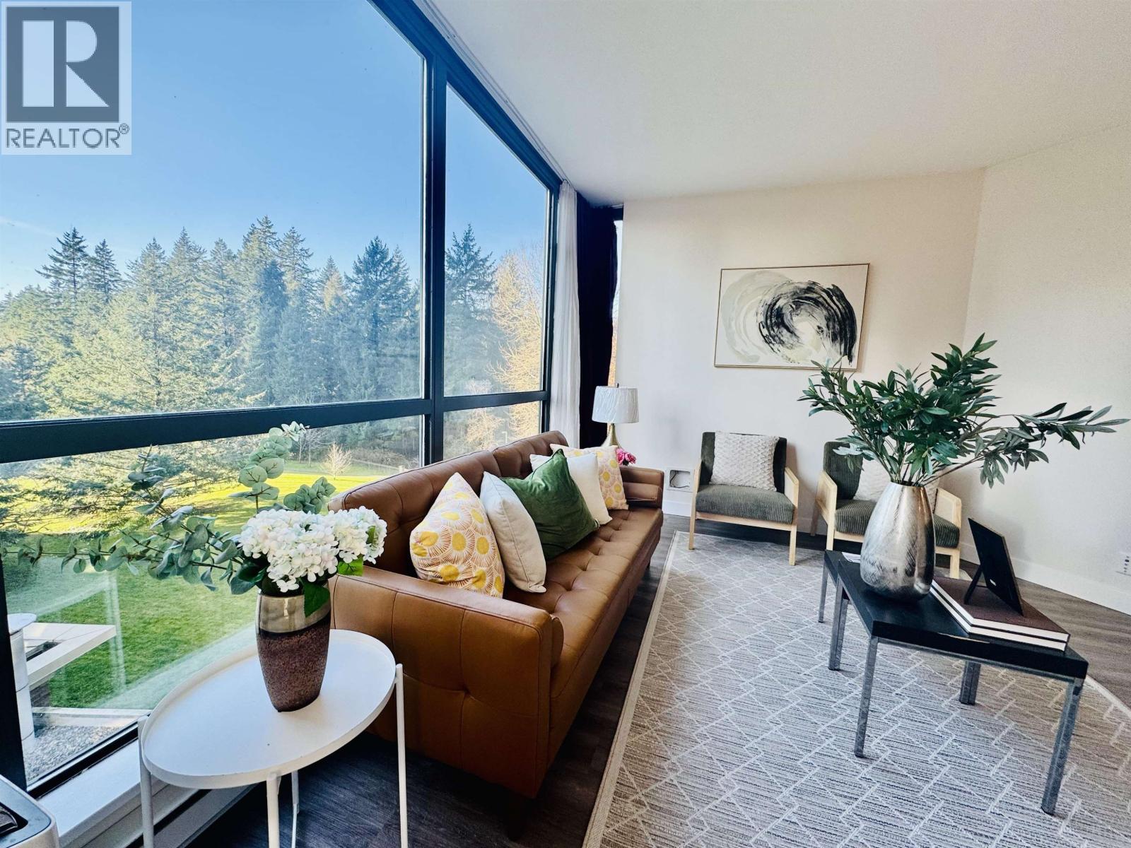 Listing Picture 18 of 27 : 407 6837 STATION HILL DRIVE, Burnaby / 本拿比 - 魯藝地產 Yvonne Lu Group - MLS Medallion Club Member