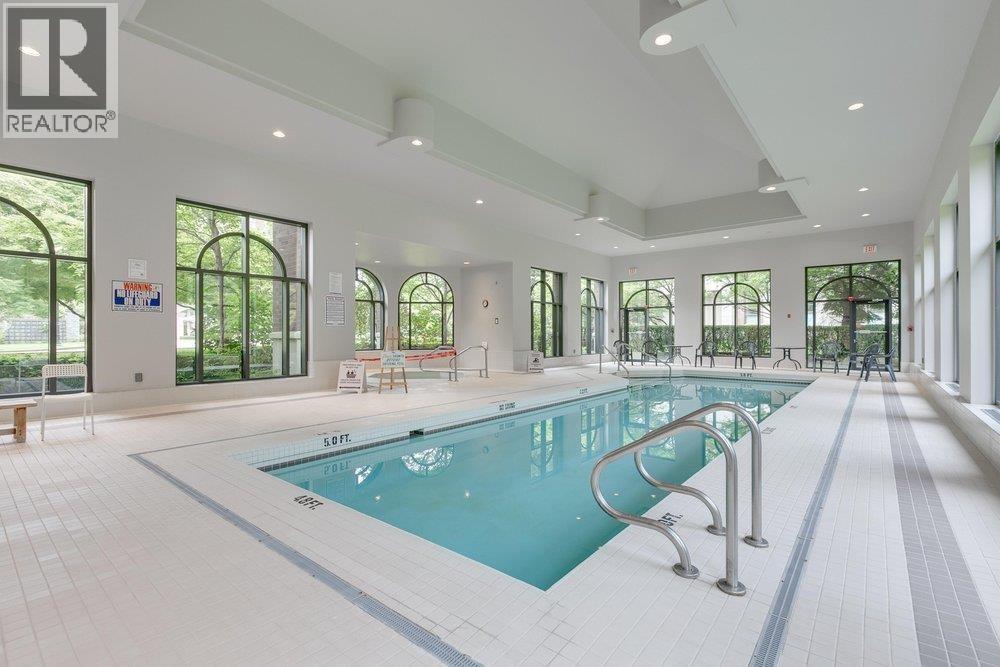 Listing Picture 24 of 27 : 407 6837 STATION HILL DRIVE, Burnaby / 本拿比 - 魯藝地產 Yvonne Lu Group - MLS Medallion Club Member