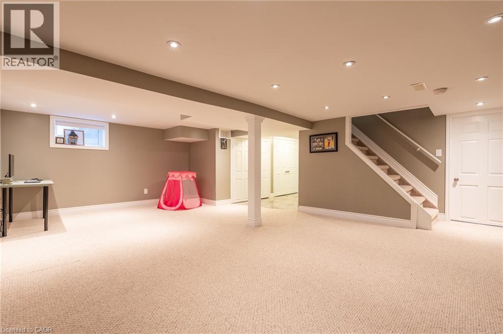 25 Montrose Avenue, Hamilton, Ontario  L8K 4X9 - Photo 30 - 40796136