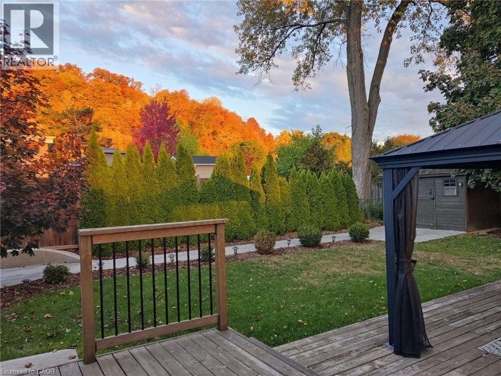 25 Montrose Avenue, Hamilton, Ontario  L8K 4X9 - Photo 41 - 40796136