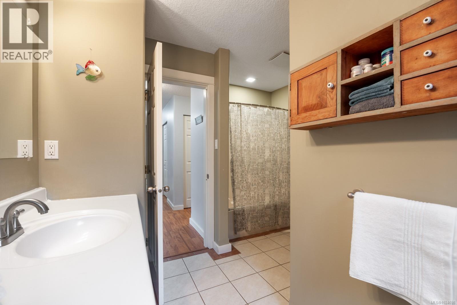 2651 Crystal Dr, Courtenay, British Columbia  V9N 9K1 - Photo 24 - 1024698