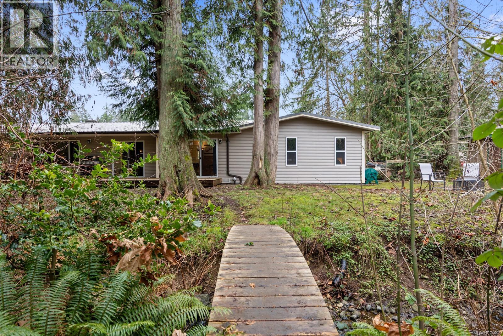 2651 Crystal Dr, Courtenay, British Columbia  V9N 9K1 - Photo 36 - 1024698