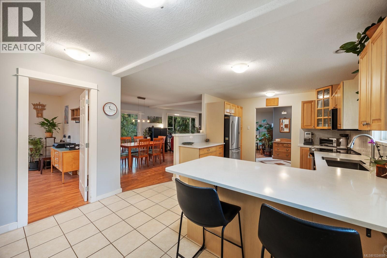 2651 Crystal Dr, Courtenay, British Columbia  V9N 9K1 - Photo 9 - 1024698