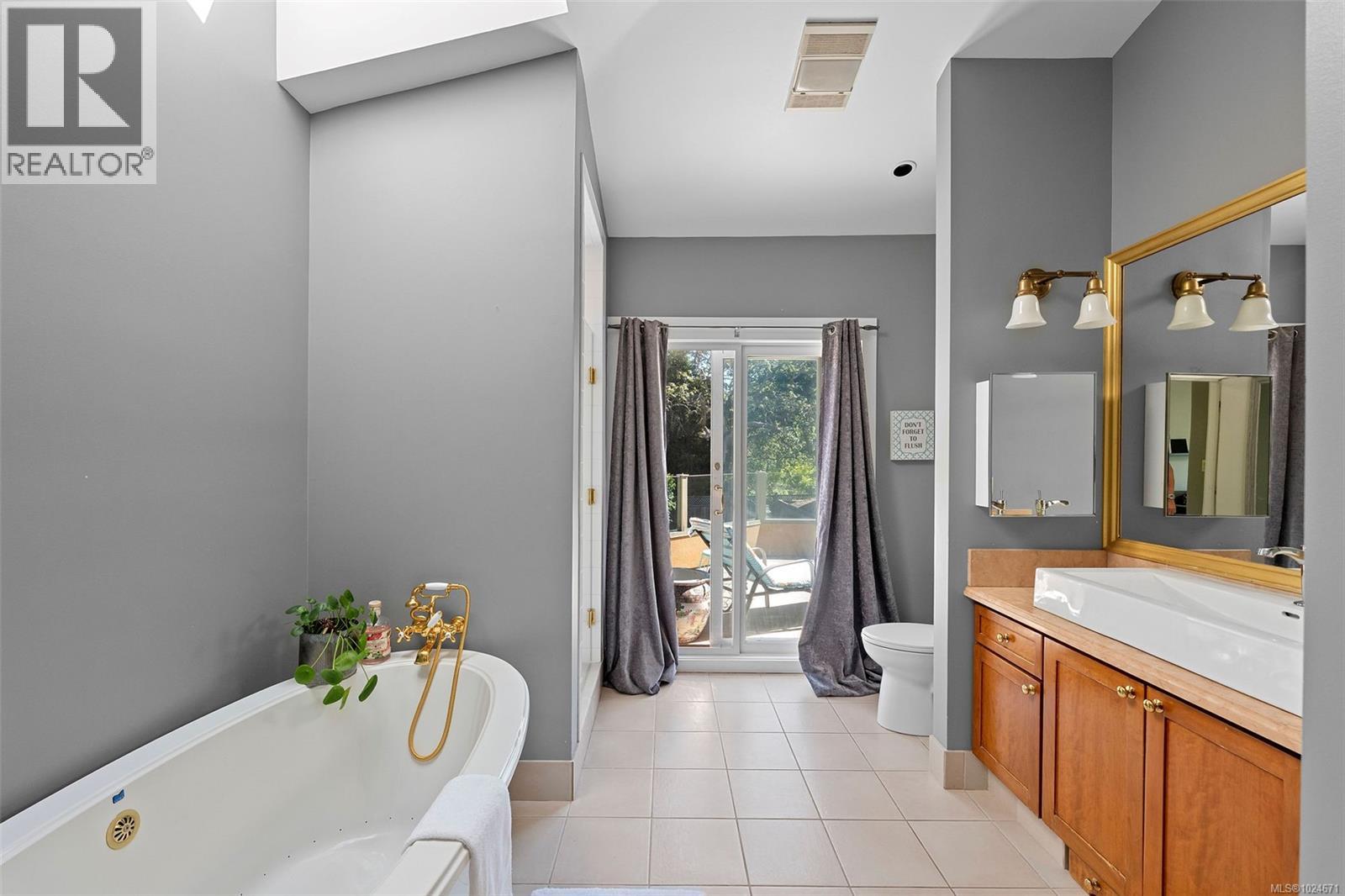 2895 Lansdowne Rd, Oak Bay, British Columbia  V8R 3P8 - Photo 39 - 1024671