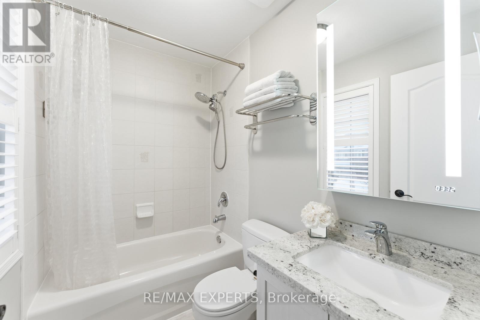 75 Delattaye Avenue, Aurora, Ontario  L4G 7T8 - Photo 26 - N12740552