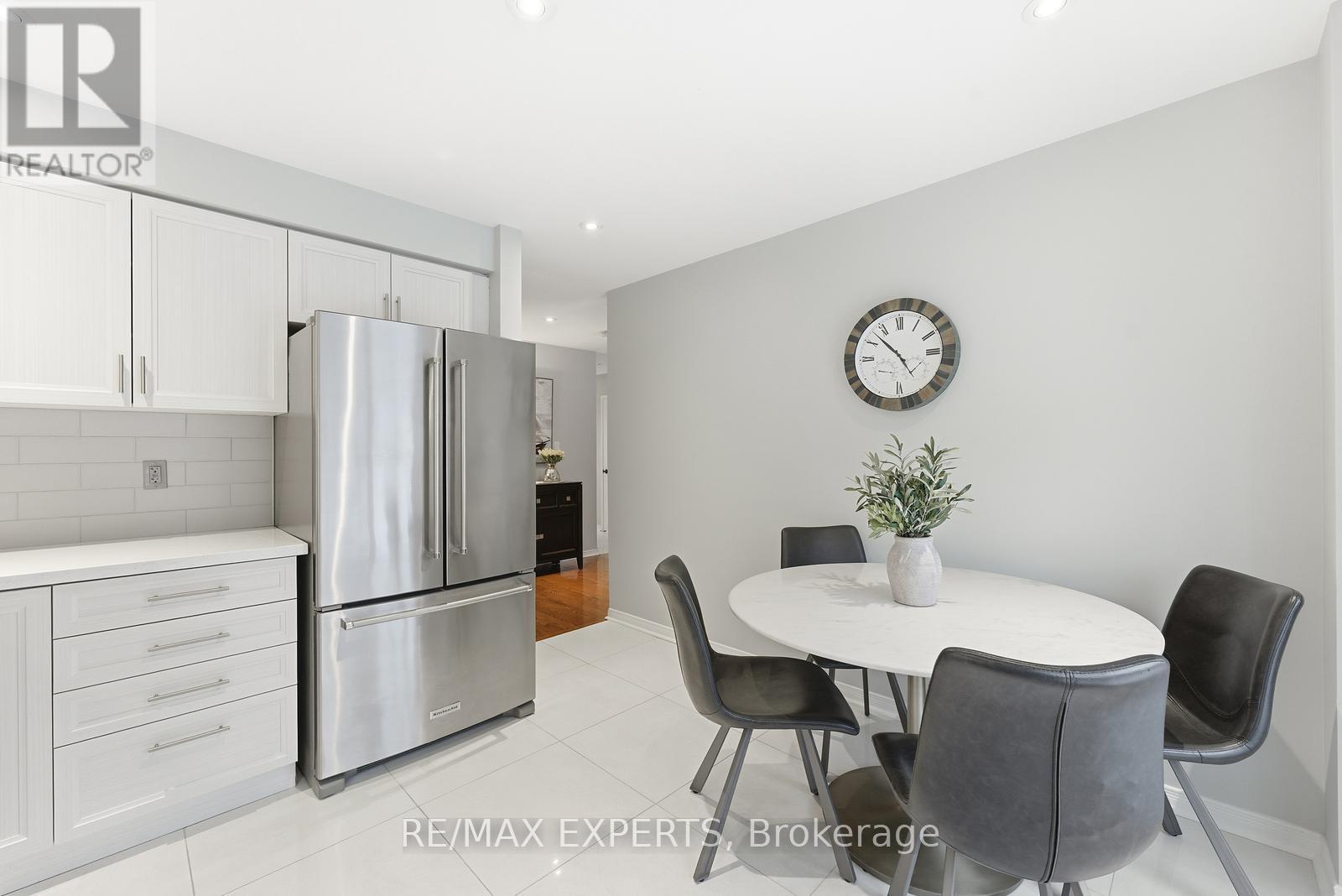 75 Delattaye Avenue, Aurora, Ontario  L4G 7T8 - Photo 18 - N12740552