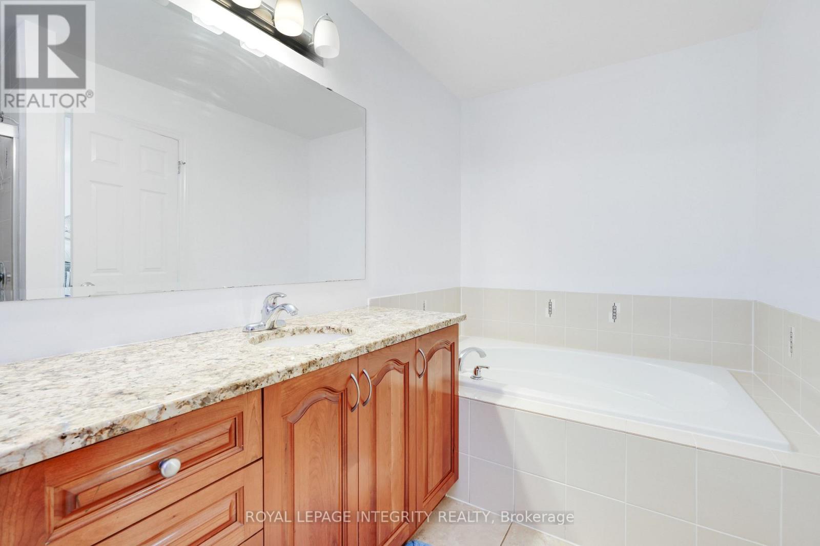 901 Ashenvale Way, Ottawa, Ontario  K4A 0R8 - Photo 26 - X12741322