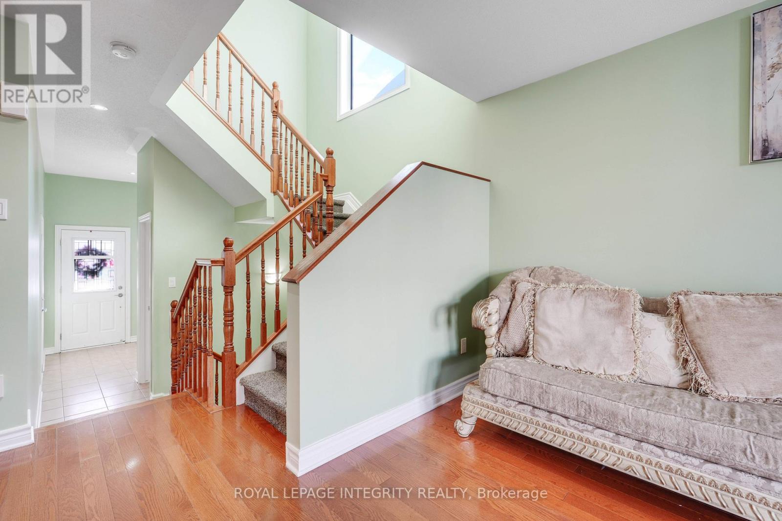 901 Ashenvale Way, Ottawa, Ontario  K4A 0R8 - Photo 8 - X12741322