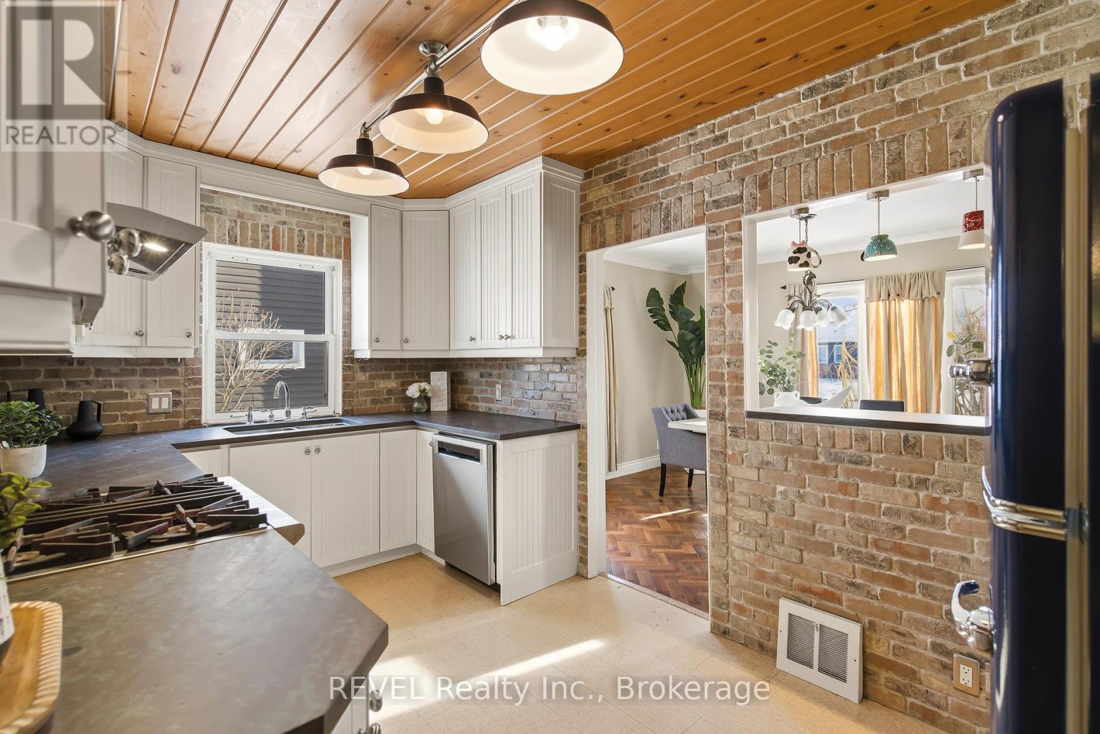 6 Rosslyn Avenue, Grimsby, Ontario  L3M 3G2 - Photo 12 - X12741324