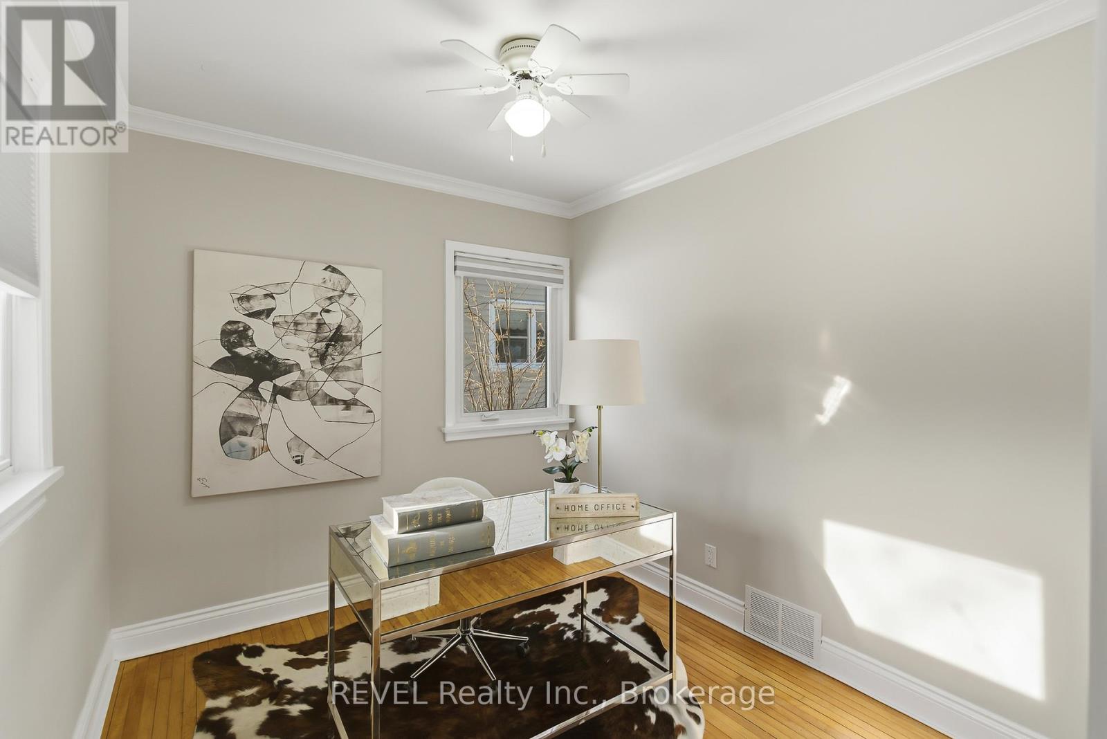 6 Rosslyn Avenue, Grimsby, Ontario  L3M 3G2 - Photo 6 - X12741324