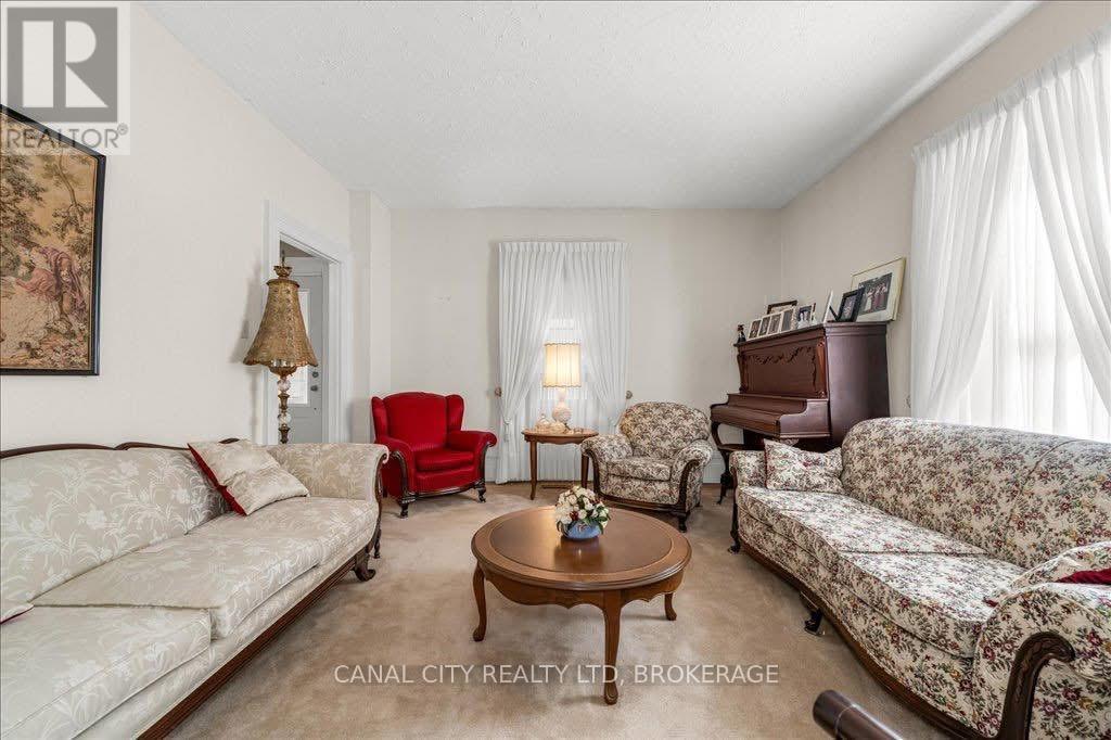 49 Pine Street S, Thorold, Ontario  L2V 3L5 - Photo 15 - X12741330