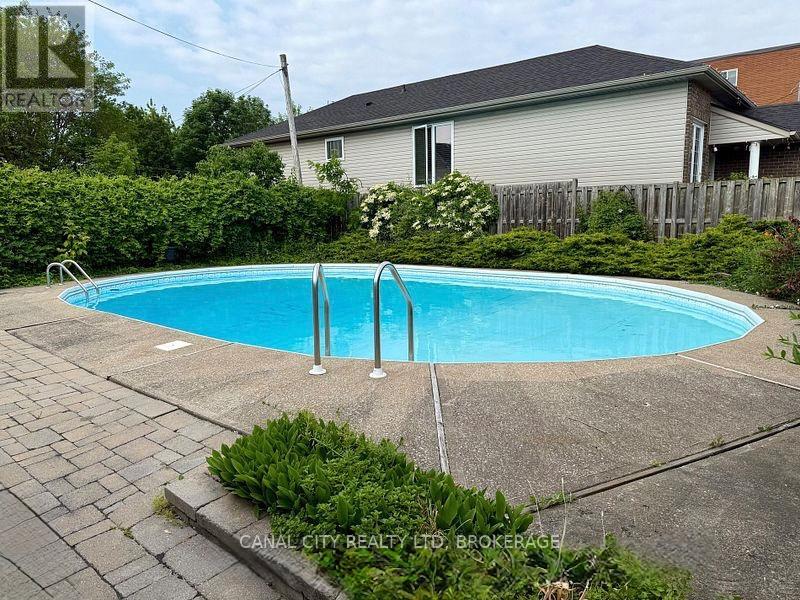 49 Pine Street S, Thorold, Ontario  L2V 3L5 - Photo 36 - X12741330