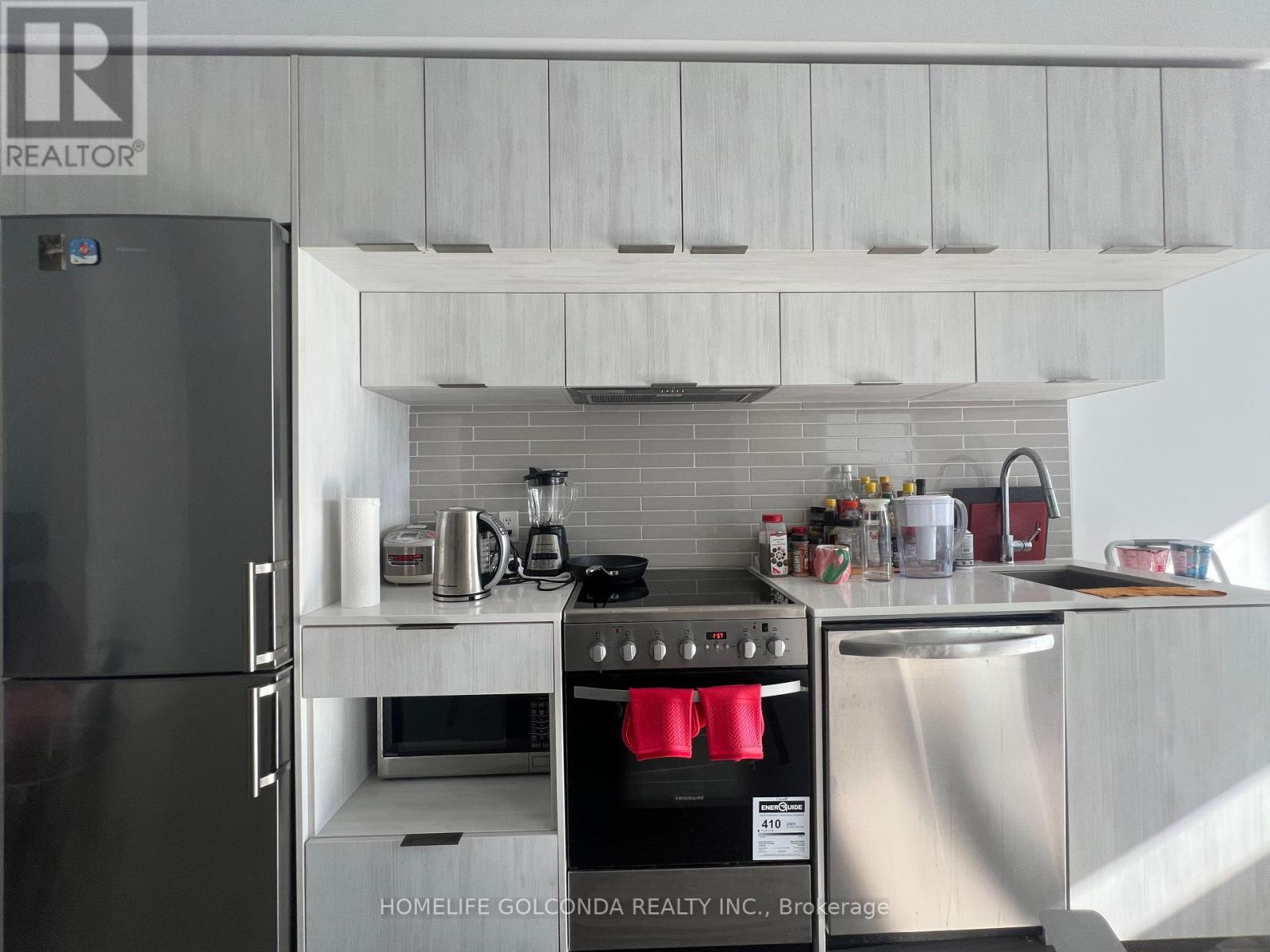 2509 - 181 Dundas Street, Toronto, Ontario  M5A 0N5 - Photo 4 - C12741280