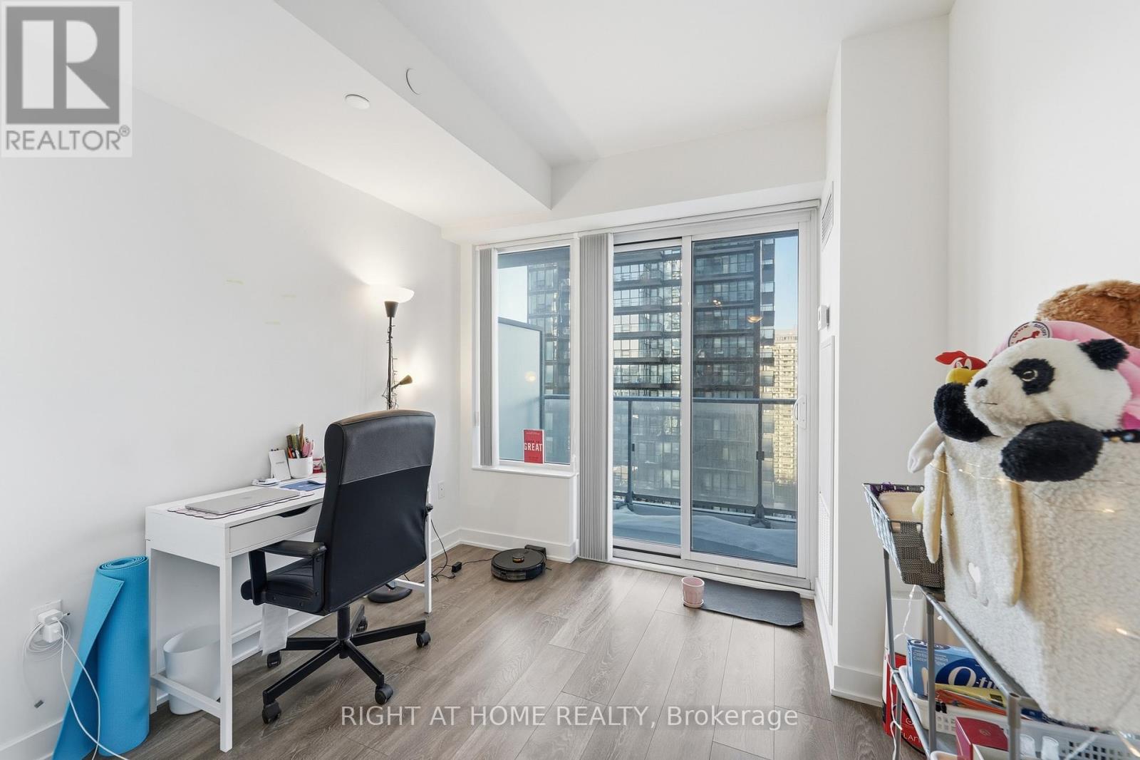 2112 Nt - 99 Broadway Avenue, Toronto, Ontario  M4P 1V2 - Photo 10 - C12741288