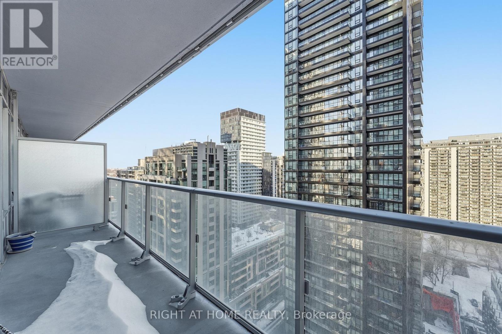 2112 Nt - 99 Broadway Avenue, Toronto, Ontario  M4P 1V2 - Photo 17 - C12741288