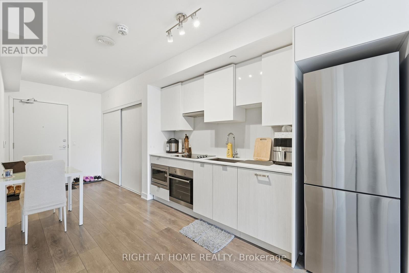 2112 Nt - 99 Broadway Avenue, Toronto, Ontario  M4P 1V2 - Photo 6 - C12741288