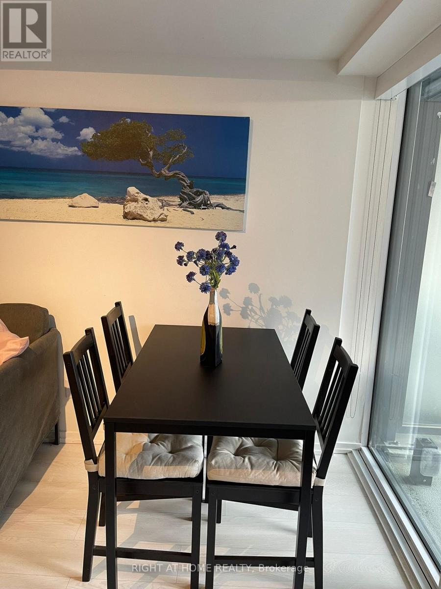 823 - 8 Hillsdale Avenue E, Toronto, Ontario  M4S 0B2 - Photo 17 - C12741302