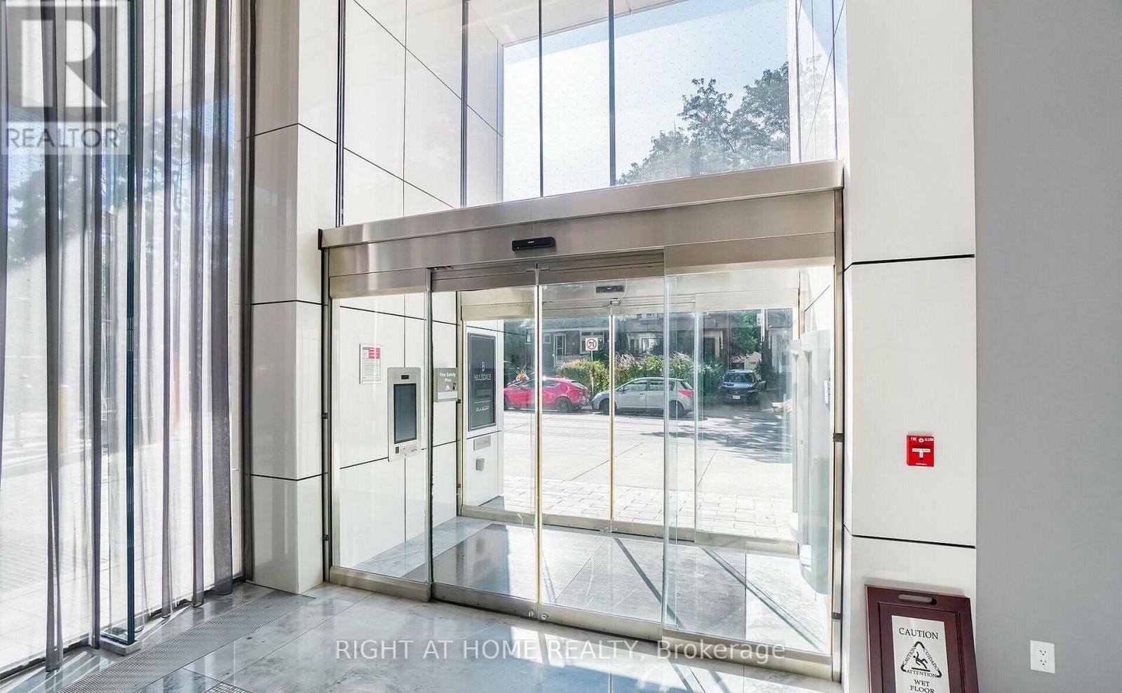 823 - 8 Hillsdale Avenue E, Toronto, Ontario  M4S 0B2 - Photo 4 - C12741302