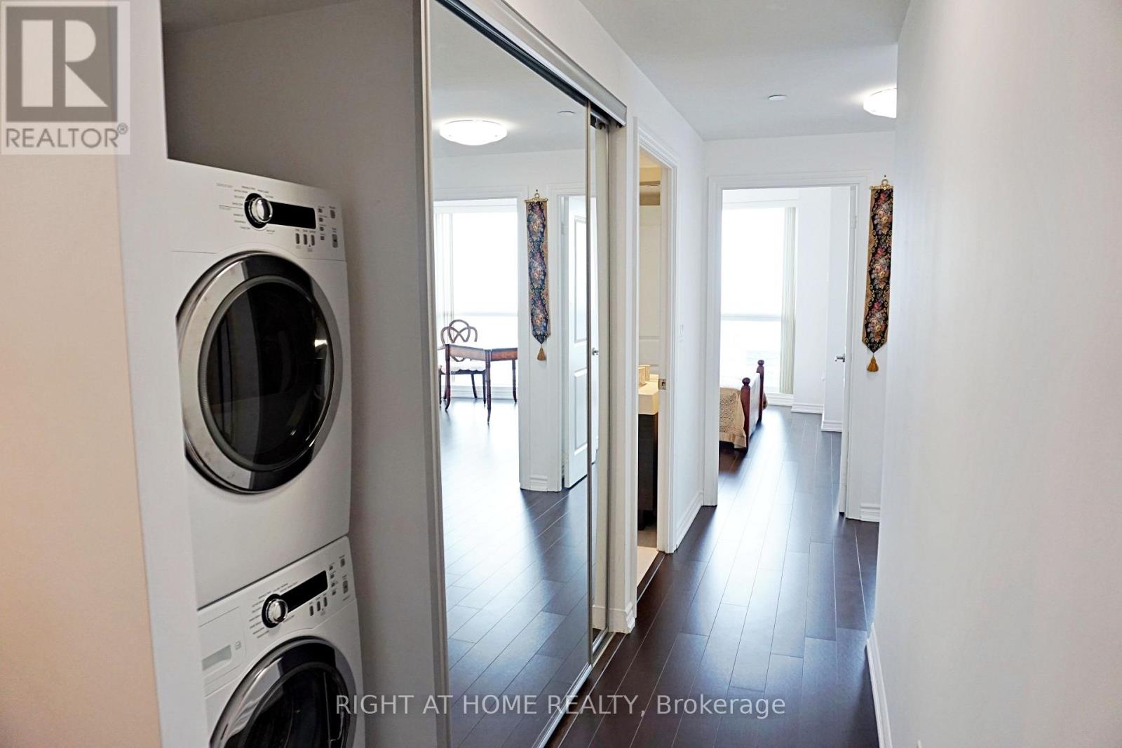 4207 - 386 Yonge Street, Toronto, Ontario  M5B 0A5 - Photo 15 - C12741320