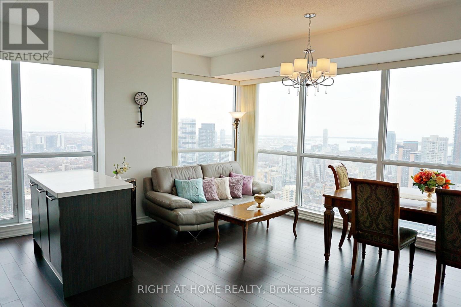 4207 - 386 Yonge Street, Toronto, Ontario  M5B 0A5 - Photo 3 - C12741320