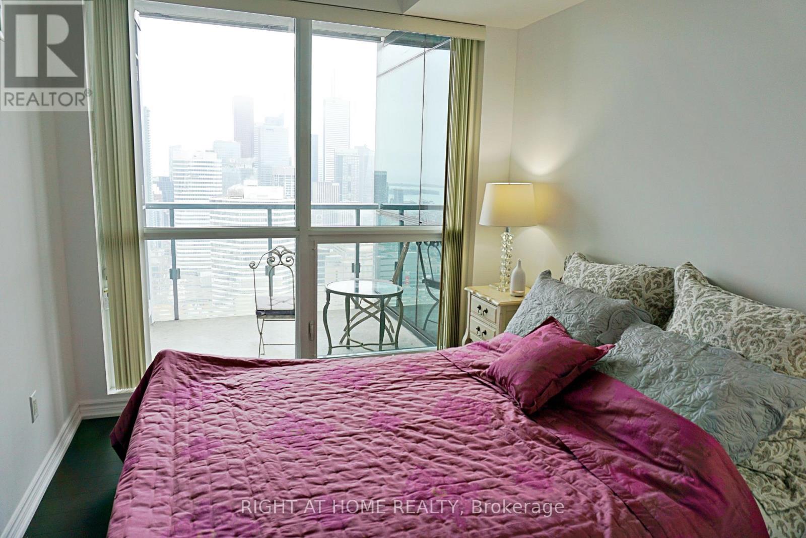 4207 - 386 Yonge Street, Toronto, Ontario  M5B 0A5 - Photo 9 - C12741320