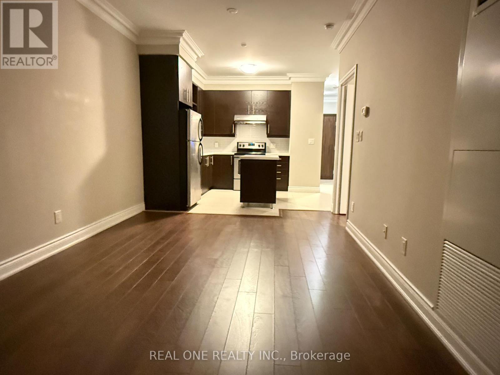 1218 - 325 South Park Road, Markham, Ontario  L3T 0B8 - Photo 4 - N12741294