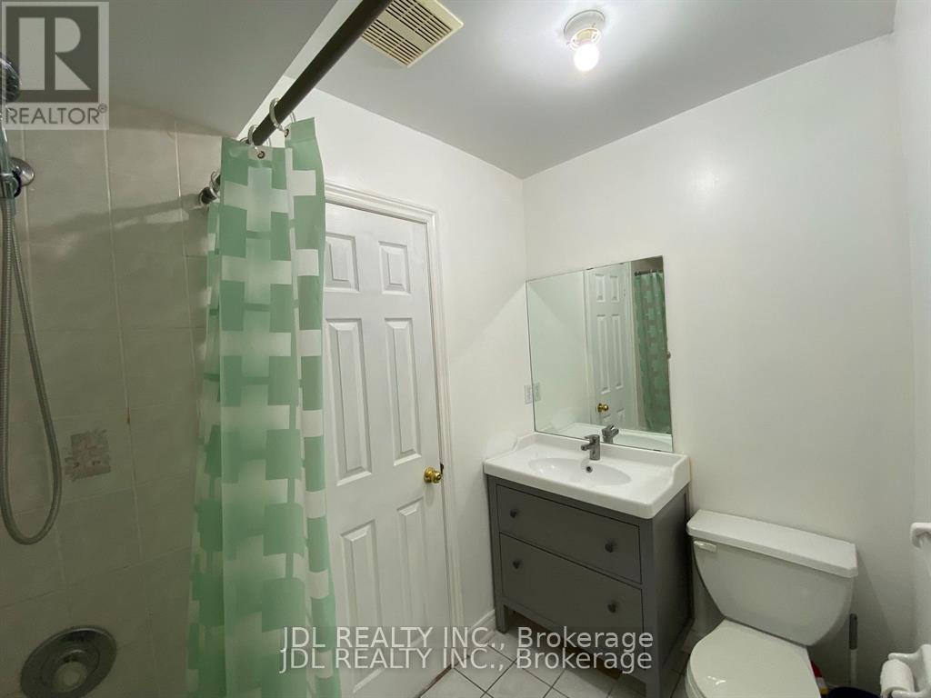 618 Leatherleaf Drive, Mississauga, Ontario  L4Z 3Z1 - Photo 13 - W12741292