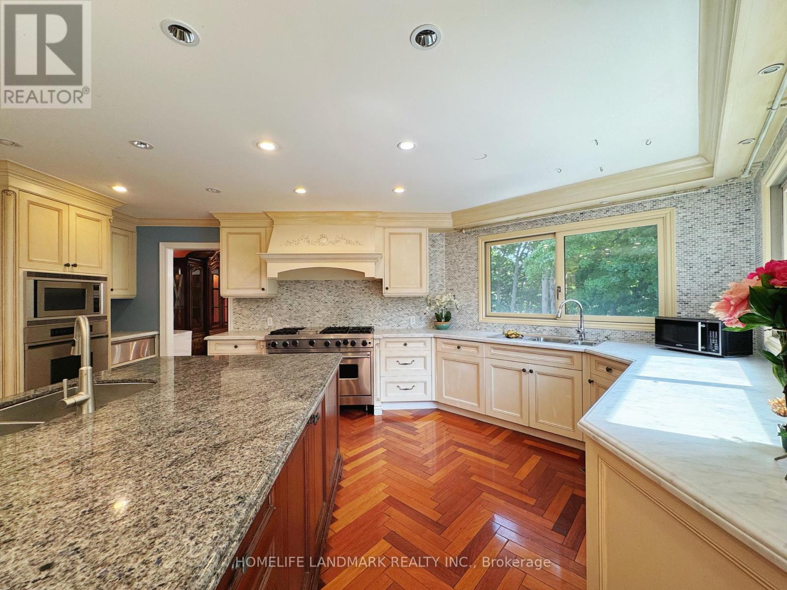 B3 - 2415 Jarvis Street, Mississauga, Ontario  L5C 2P7 - Photo 12 - W12741340