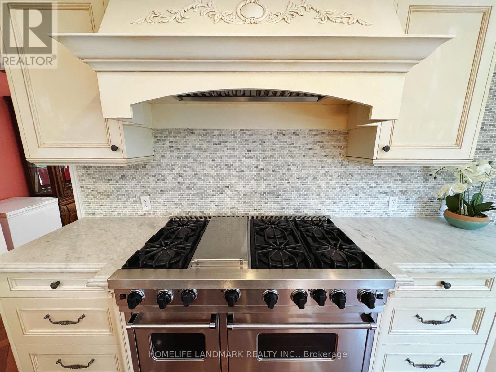 B3 - 2415 Jarvis Street, Mississauga, Ontario  L5C 2P7 - Photo 17 - W12741340