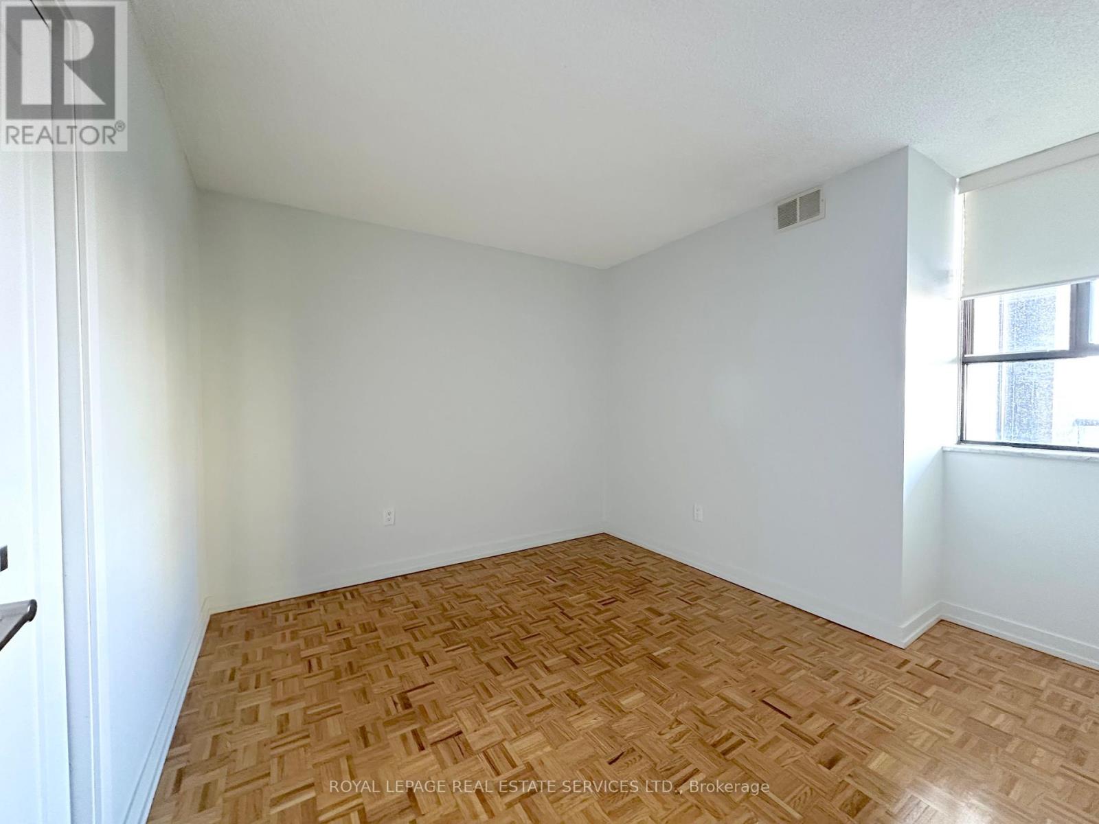 1108 - 190 Clark Boulevard, Brampton, Ontario  L6T 4A8 - Photo 9 - W12741348