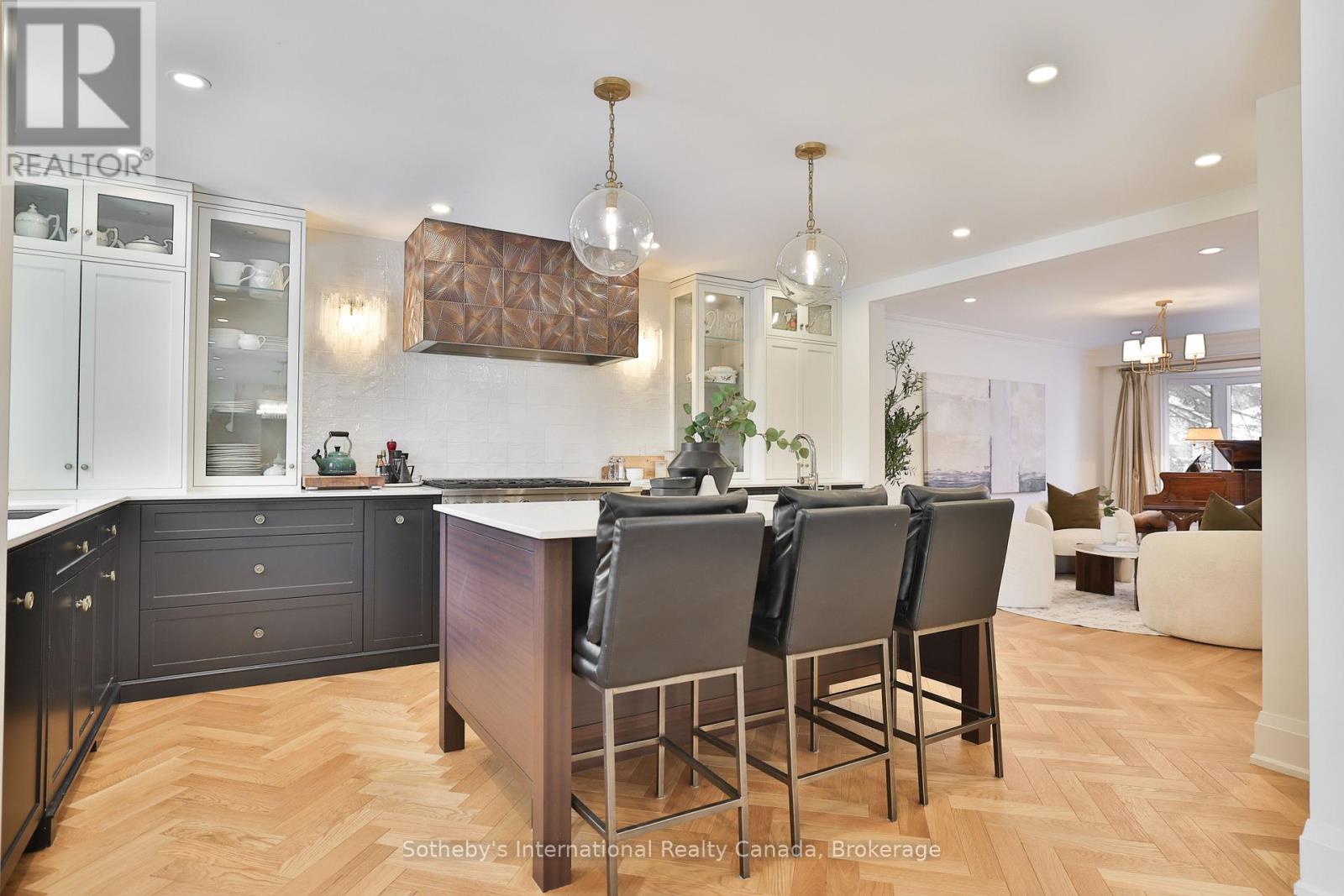 2464 Deer Run Avenue, Oakville, Ontario  L6J 6K9 - Photo 11 - W12741368